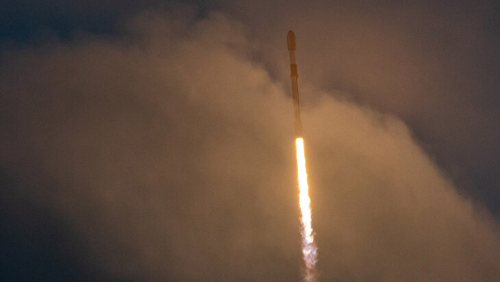 ������� ������ SpaceX ������� � ���� �� �������� ����� 9 ����� ��/�