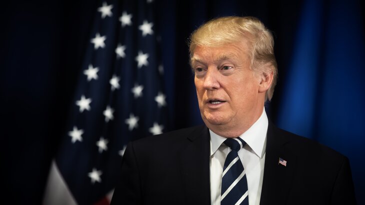 Трамп заявил, что перебросил атомные подлодки США для безопасности американцев