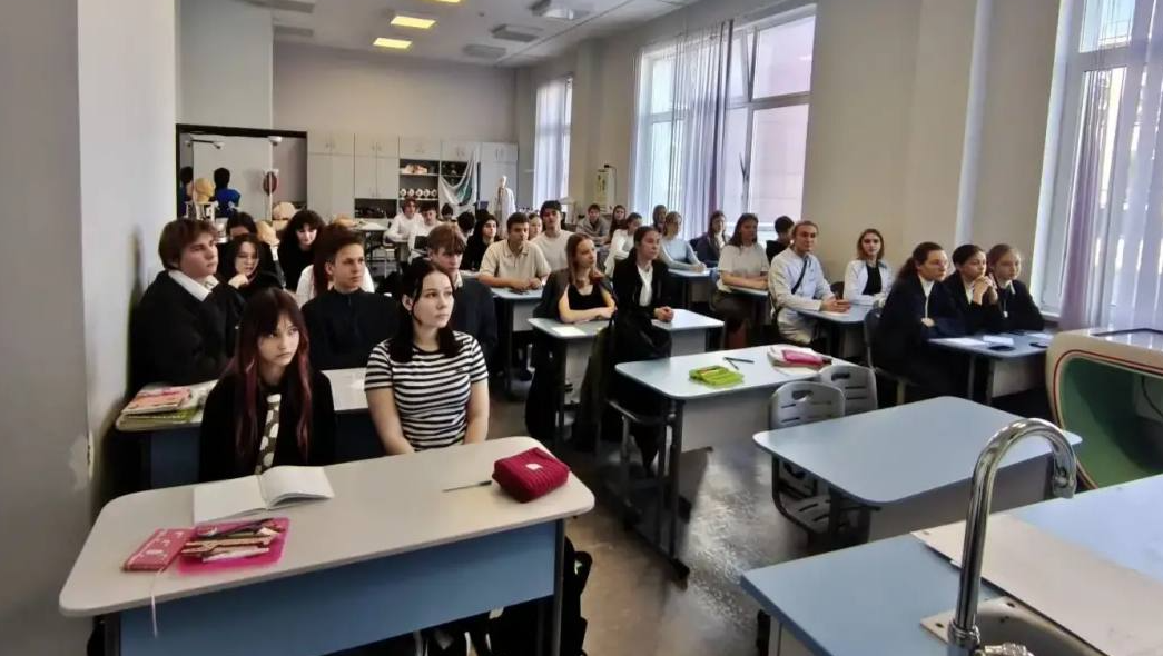 � 10-� ����������� ������ ����� 1409 ��������, ��� �������� ��������� �����