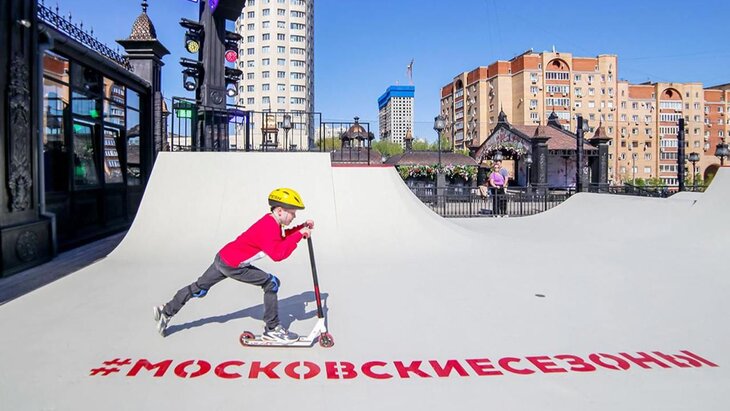 В Москве открылись площадки для стритбола, падел-тенниса и скейт-парки