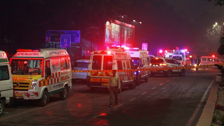 Глава МВД Индии подтвердил гибель 8 человек при взрыве автомобиля в Нью-Дели