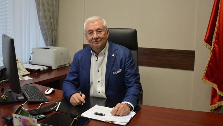 ��������� ����������� ������� �������� �������� ������ � 4 ����������� �������������