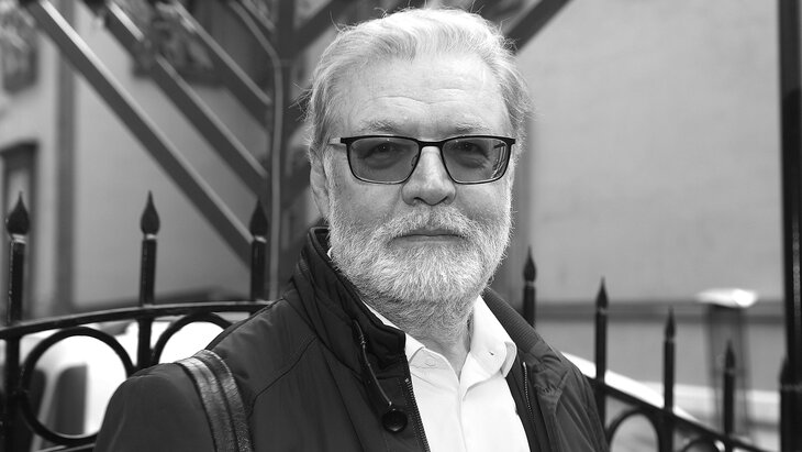 Москва онлайн покажет прощание с народным артистом РФ Владимиром Симоновым