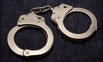 В САО задержали подозреваемую в краже мобильных телефонов
